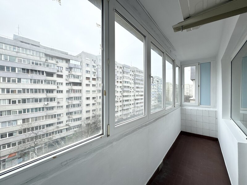 Piata Victoriei, Bd. Nicolae Titulescu.